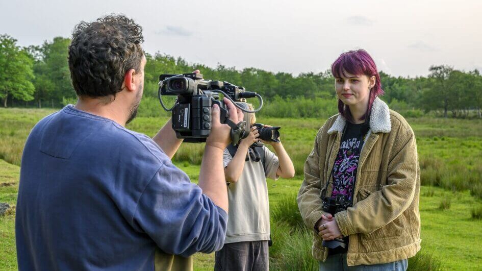 De unge sætter i videoer på sociale medier ord på, hvad deres deltagelse i gruppen betyder. Foto: Esbjerg Fotoklub.