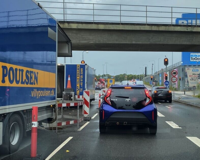 Man må forvente kø i krydset så længe arbejdet pågår. Foto: Johnny Tauman.