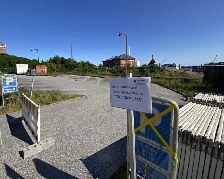 Allerede fra torsdag morgen var det slut med at parkere her. Foto: Johnny Tauman.