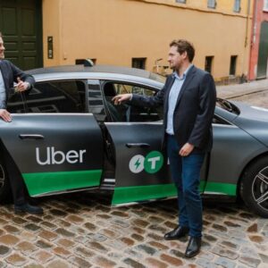 Dantaxi bliver til Uber. PR-foto.
