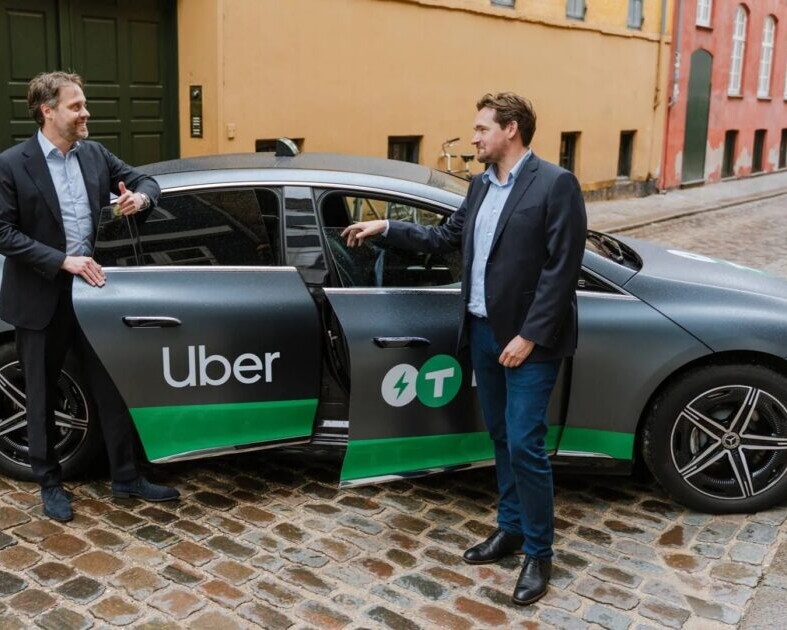 Dantaxi bliver til Uber. PR-foto.