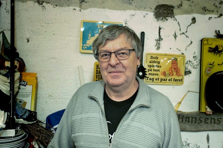 Manden bag det hele: Johannes Fromberg Hansen har forvandlet bygningen i Guldager til et mekka for loppeelskere og antikjægere. Foto: Johnny Tauman.