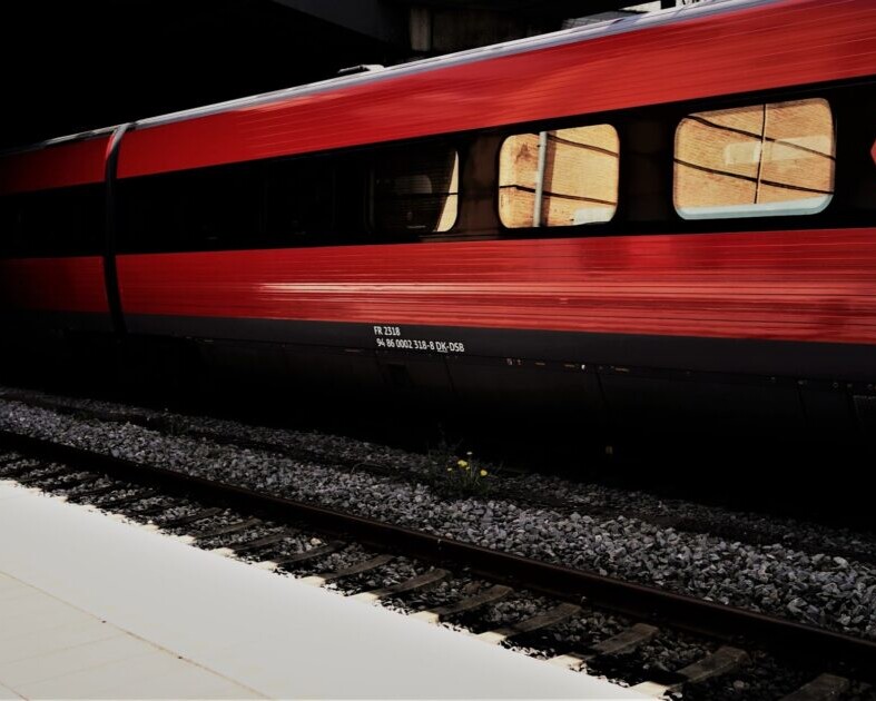 DSB IC3-tog i fart. Foto: Fjodor Pedersen.