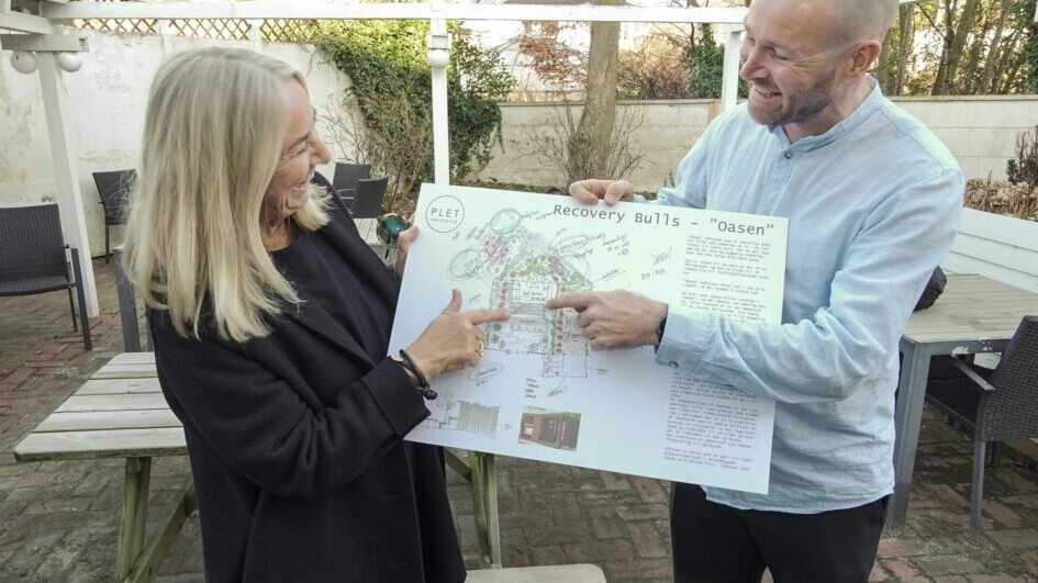 Arkitekt Helene Plet og Even Ramsland, direktør for Recovery Bulls. Pressefoto.