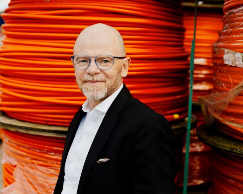 - Vi skaber signal med vores fiberforbindelser, og med navnet Sinal får vi en tydeligere position over for forbrugere, virksomheder og serviceudbydere, siger Carsten Bryder, direktør for Sinal. Foto: Tobias Nicolai/Norlys.
