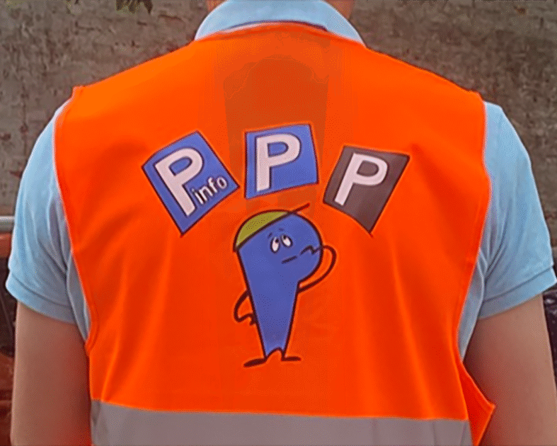 Esbjerg Kommune sender guider på gaden for at sikre en tryg og god parkeringsoplevelse i højsæsonen. Pressefoto.