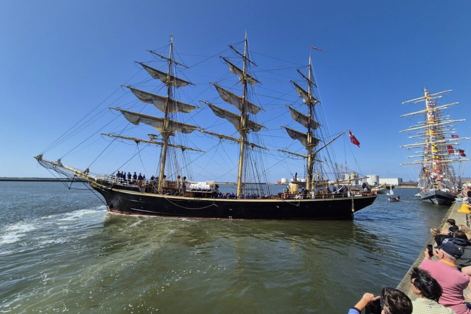 Afsejling lørdag fra Tall Ships Race 2025. Foto: Peter Langwithz Smith.