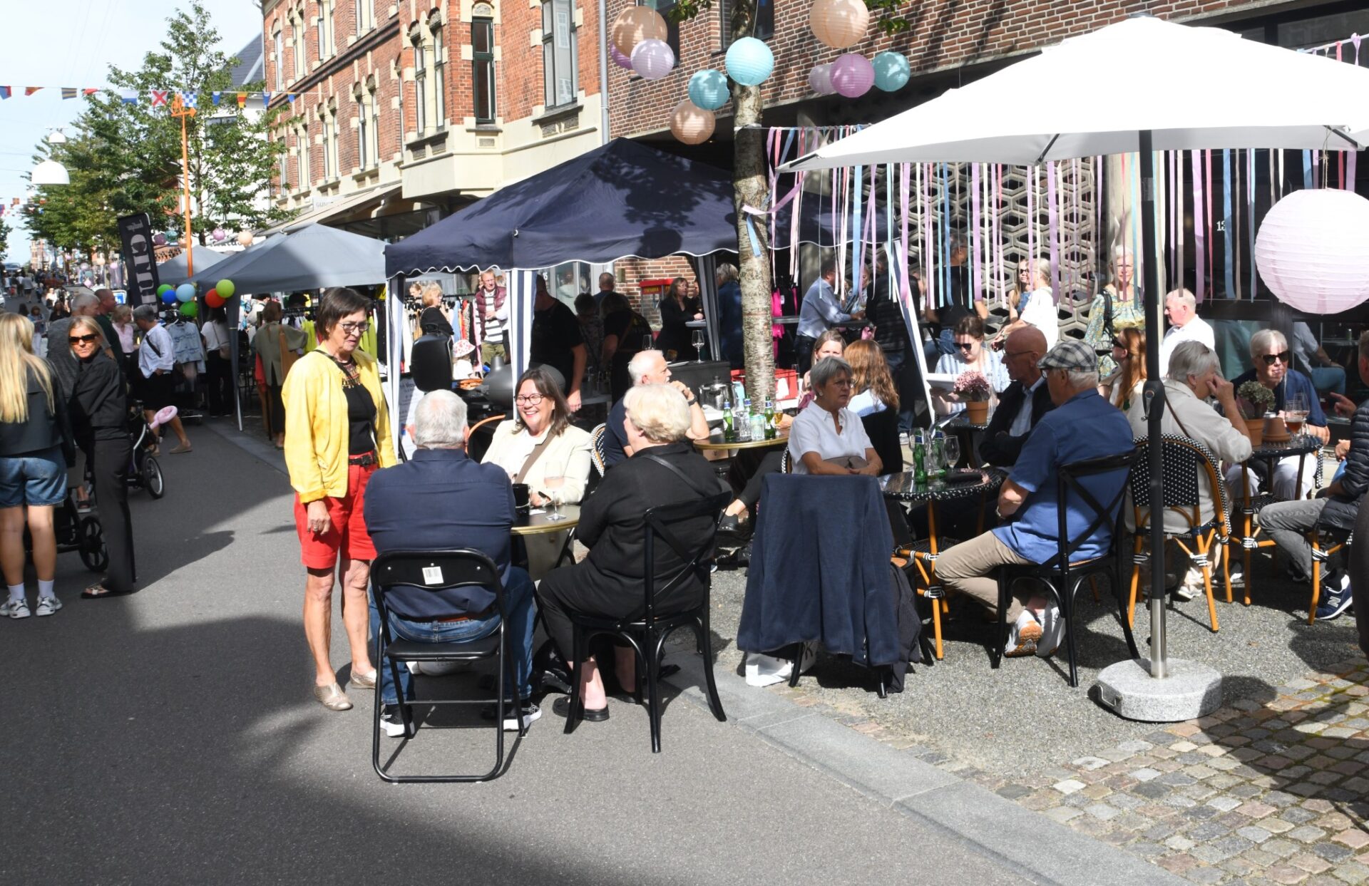 Markedsdag i Kirkegade, 2025. Foto: Peter Langwithz Smith.