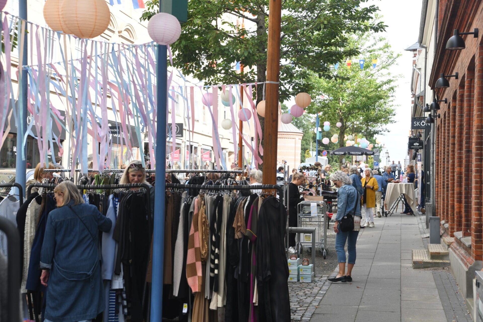 Markedsdag i Kirkegade, 2025. Foto: Peter Langwithz Smith.