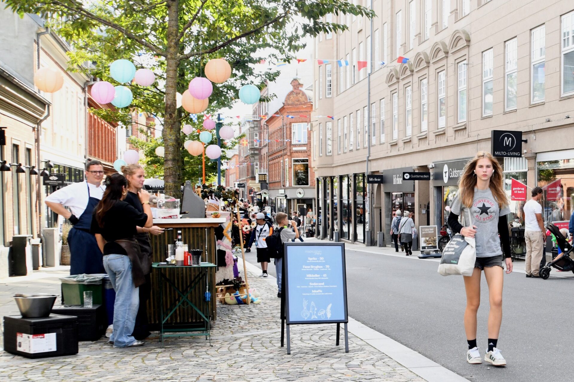 Markedsdag i Kirkegade, 2025. Foto: Peter Langwithz Smith.