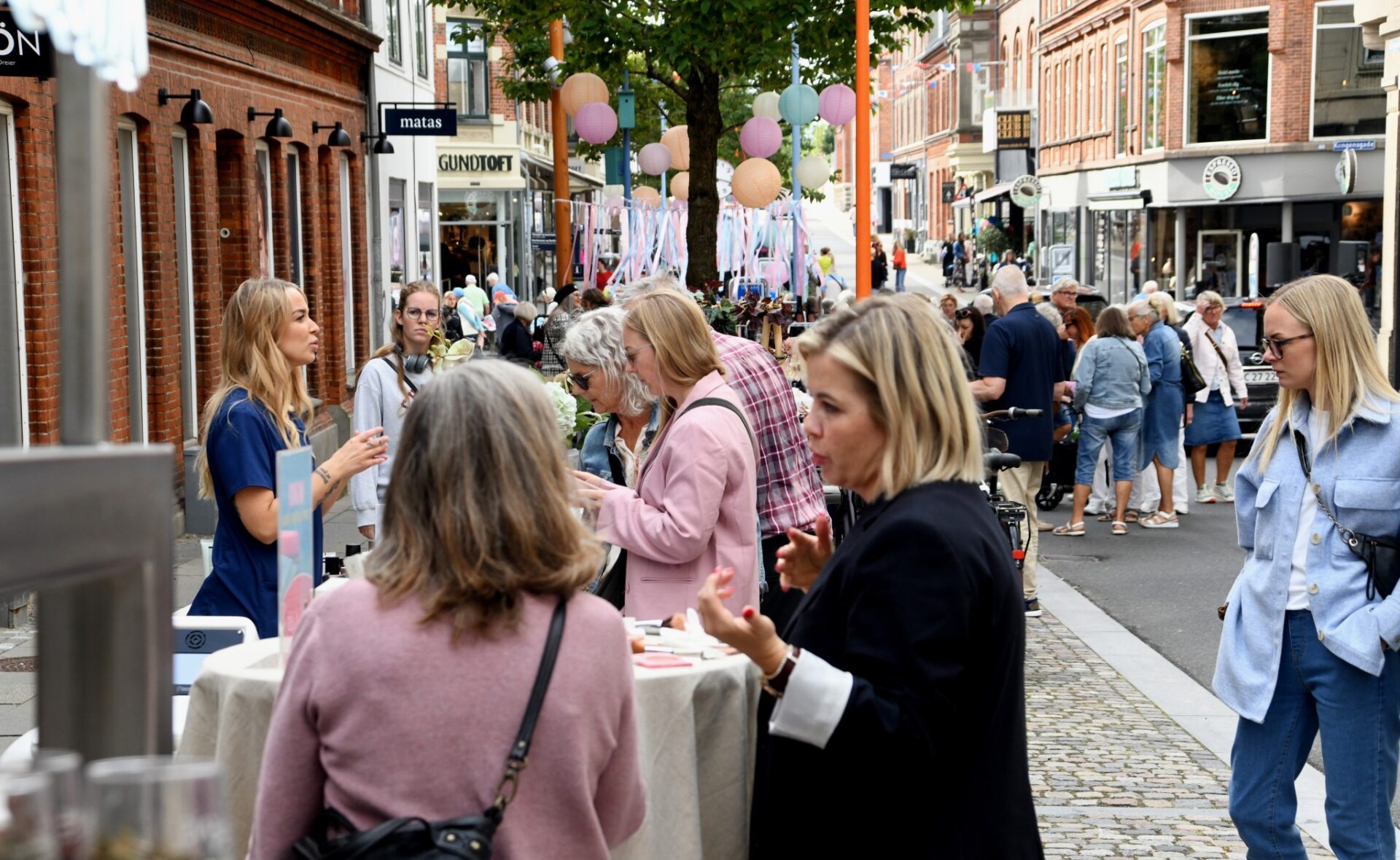 Markedsdag i Kirkegade, 2025. Foto: Peter Langwithz Smith.