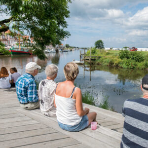 Fællesskab, aktiviteter og frivillighed er i fokus i det nye projekt, der skal skabe mere liv og glæde for alle, som bor på og omkring plejehjemmet Margrethegården i Ribe. Foto: Esbjerg Kommune.