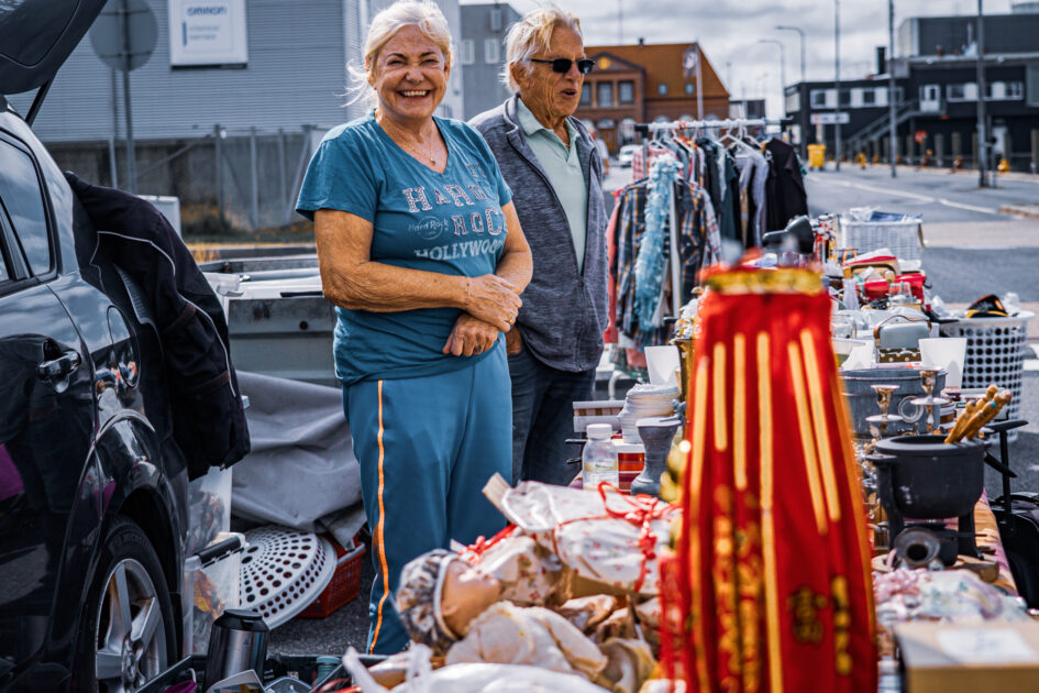 Alle fire dage under Havfriske Dage er der arrangeret kræmmermarked, hvor der er mulighed for at gøre sig et loppefund. Foto: Fjodor Pedersen.