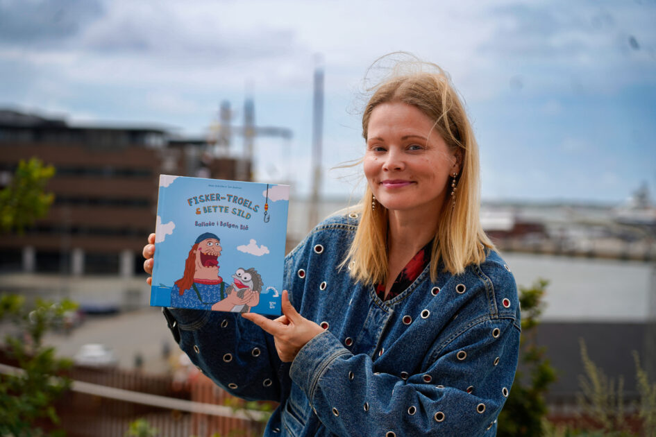 "Fisker-Troels & Bette Sild - Ballade i bølgen blå" udkom i juni. Foto: Fjodor Pedersen.