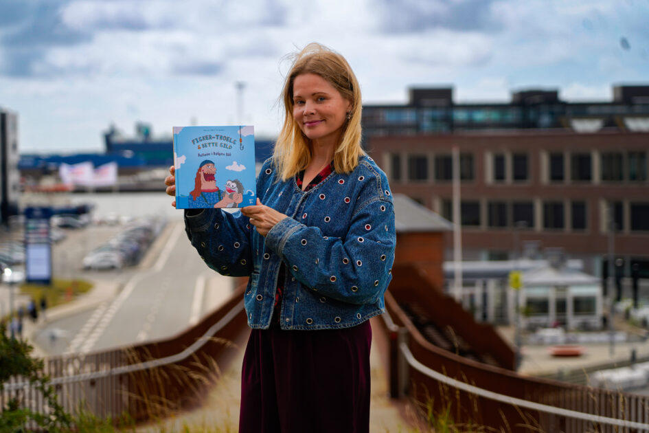 "Fisker-Troels & Bette Sild - Ballade i bølgen blå" udkom i juni. Foto: Fjodor Pedersen.