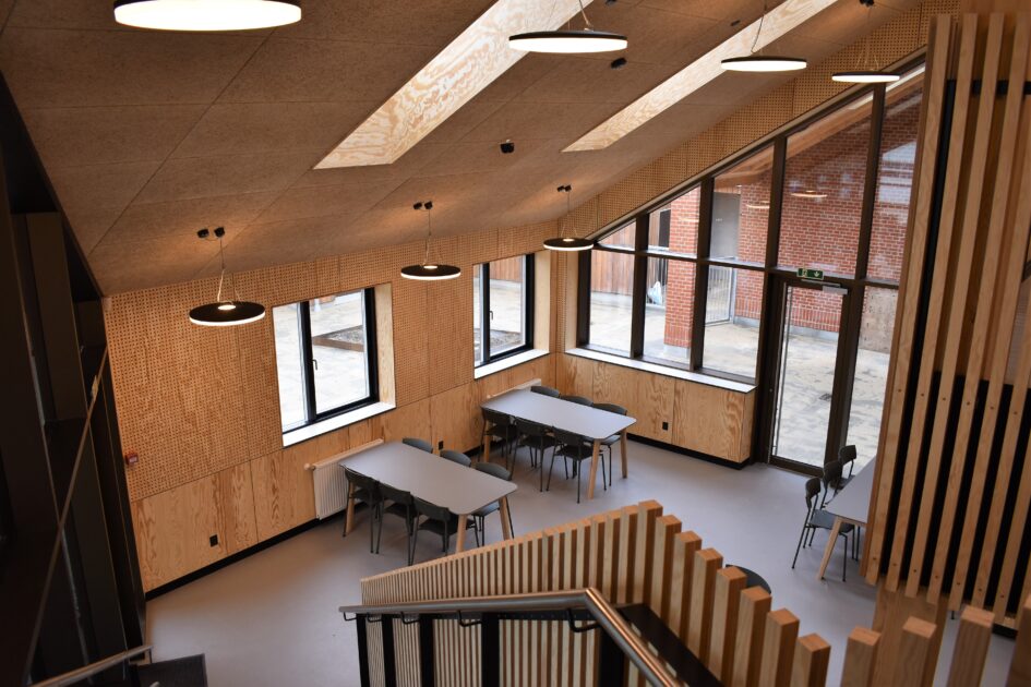 Der er fokus på, at de fysiske rammer på værestederne for socialt udsatte indrettes, så de understøtter den socialfaglige indsats optimalt.