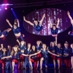 Flying Superkids rammer snart Esbjerg. Pressefoto.