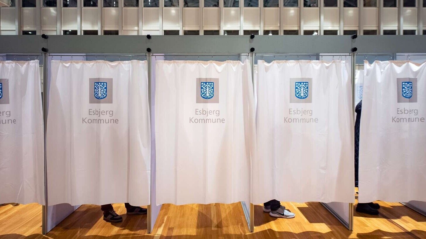 Fra kommunalvalget 16. november 2021. Her er det valgbokse på Esbjerg Rådhus. Arkivfoto: Torben Meyer.