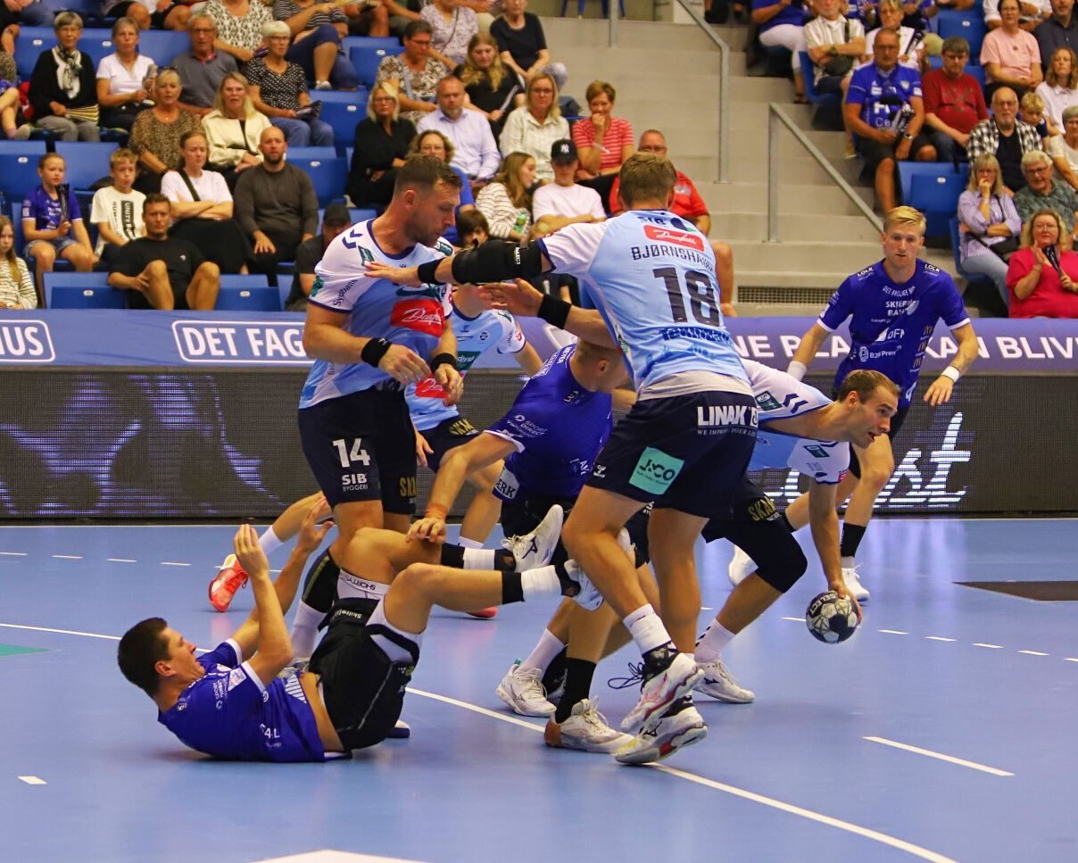 Hov, hvor blev bolden af?! Foto: Johnny Tauman.