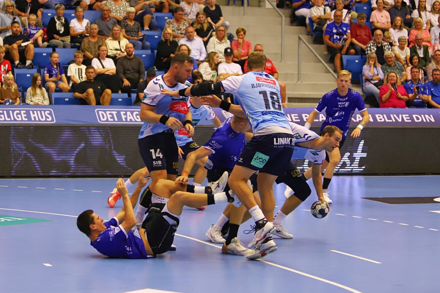 Hov, hvor blev bolden af?! Foto: Johnny Tauman.