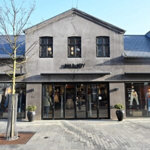 Jill & Joy i Kongensgade 95 - på hjørnet af Stormgade. Privatfoto.