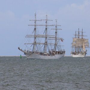 De historiske skibe danner rammen om en maritim uge fyldt med oplevelser. Foto: Johnny Tauman.