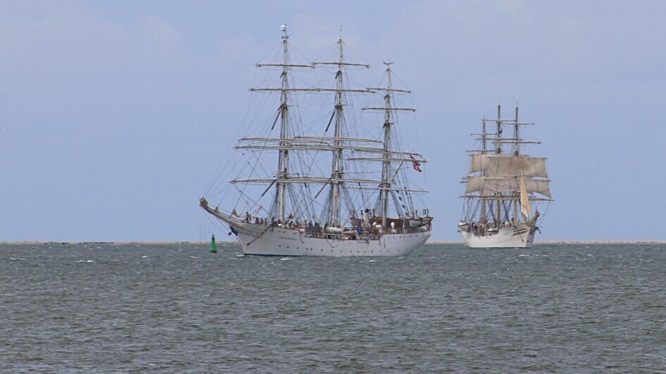 De historiske skibe danner rammen om en maritim uge fyldt med oplevelser. Foto: Johnny Tauman.