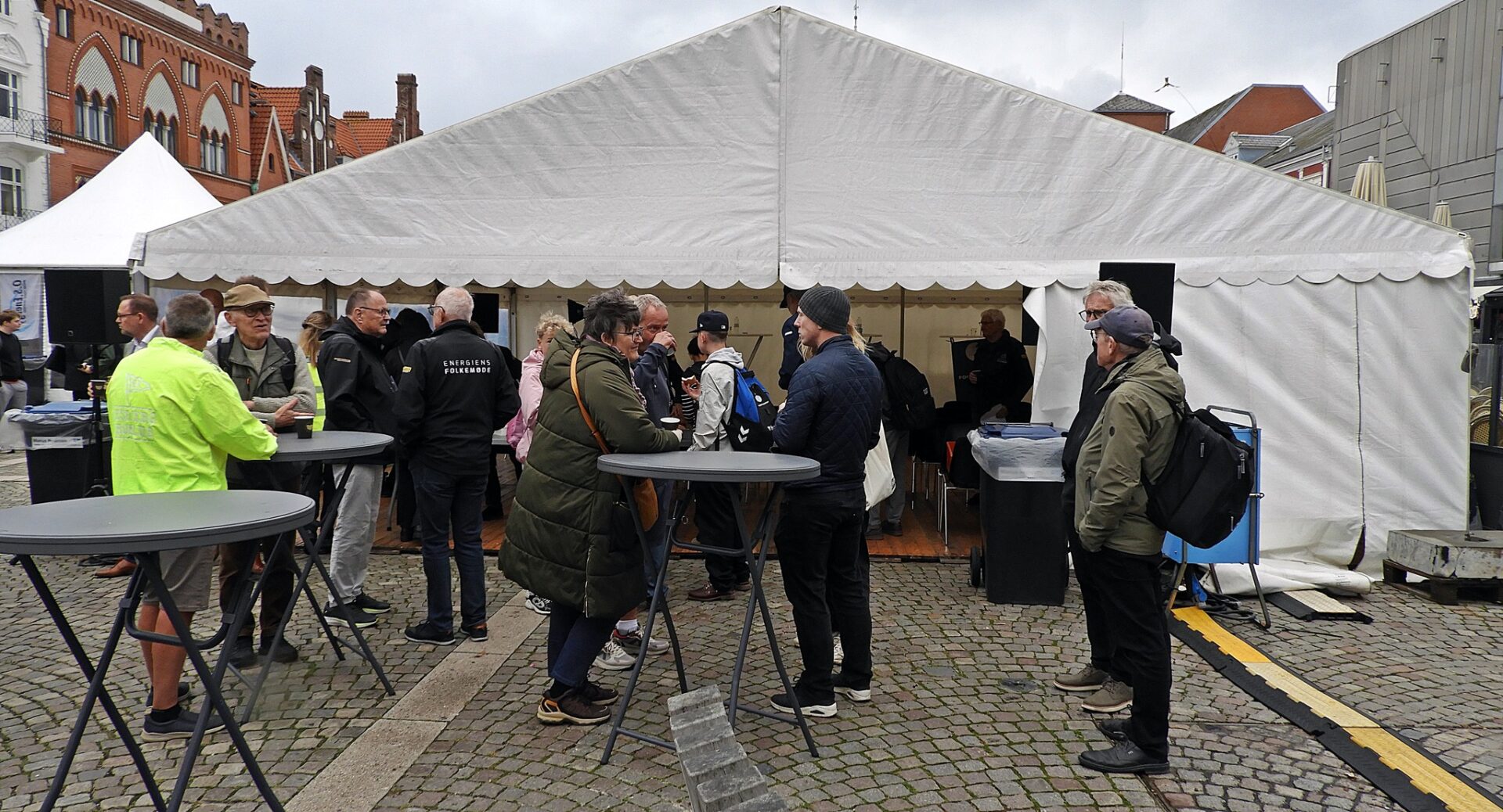Maritime virksomheder viste udstyr og fortalte om karrieremuligheder til søs. Foto: Per Benny Paulsen.