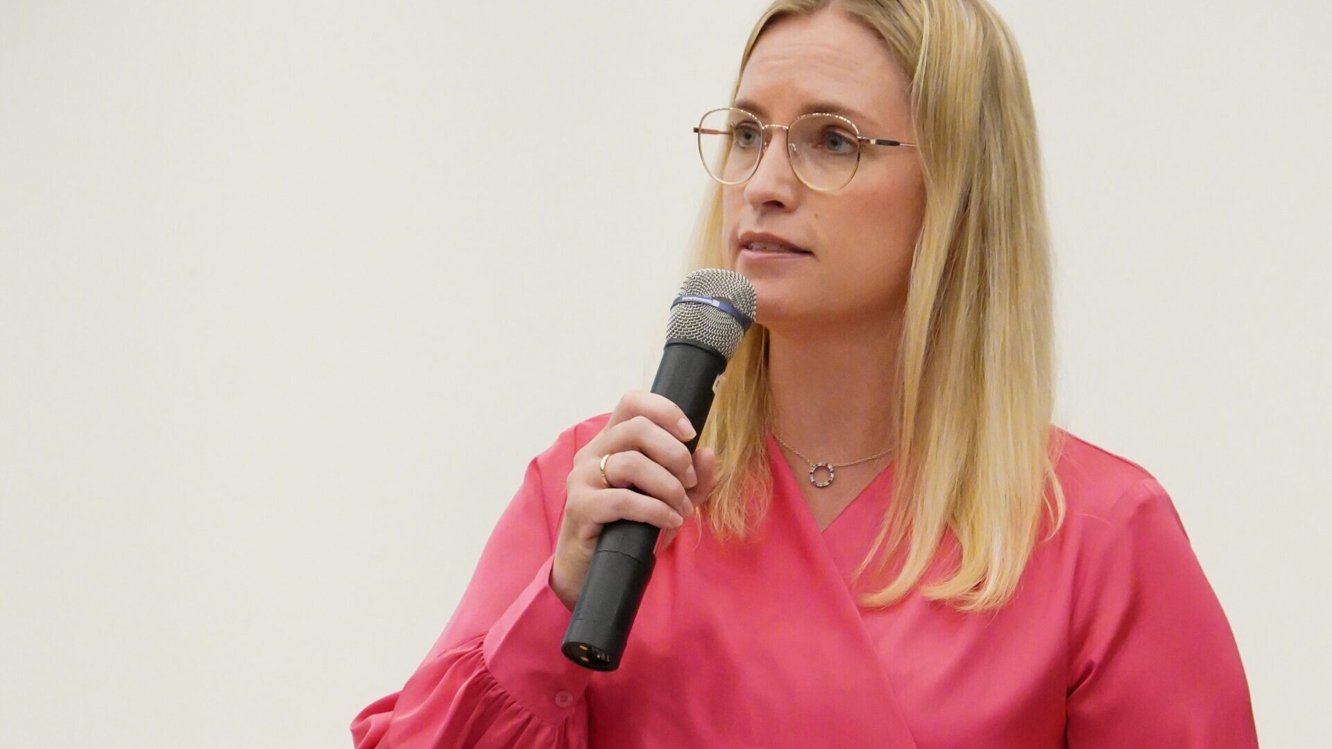 Tale ved økonominister Stephanie Lose, der i sin tid som regionsrådsformand var med til at lægge grundstenene til psykologiuddannelsen på SDU i Esbjerg.