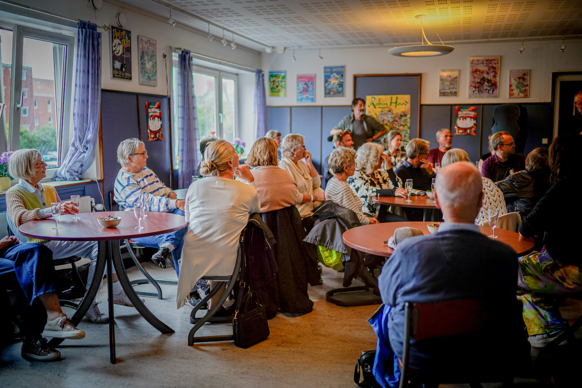 Teaterhuset i Borgergade dannede ramme om udgivelsen. Også tvSyd var på pletten. Foto: Fjodor Pedersen.