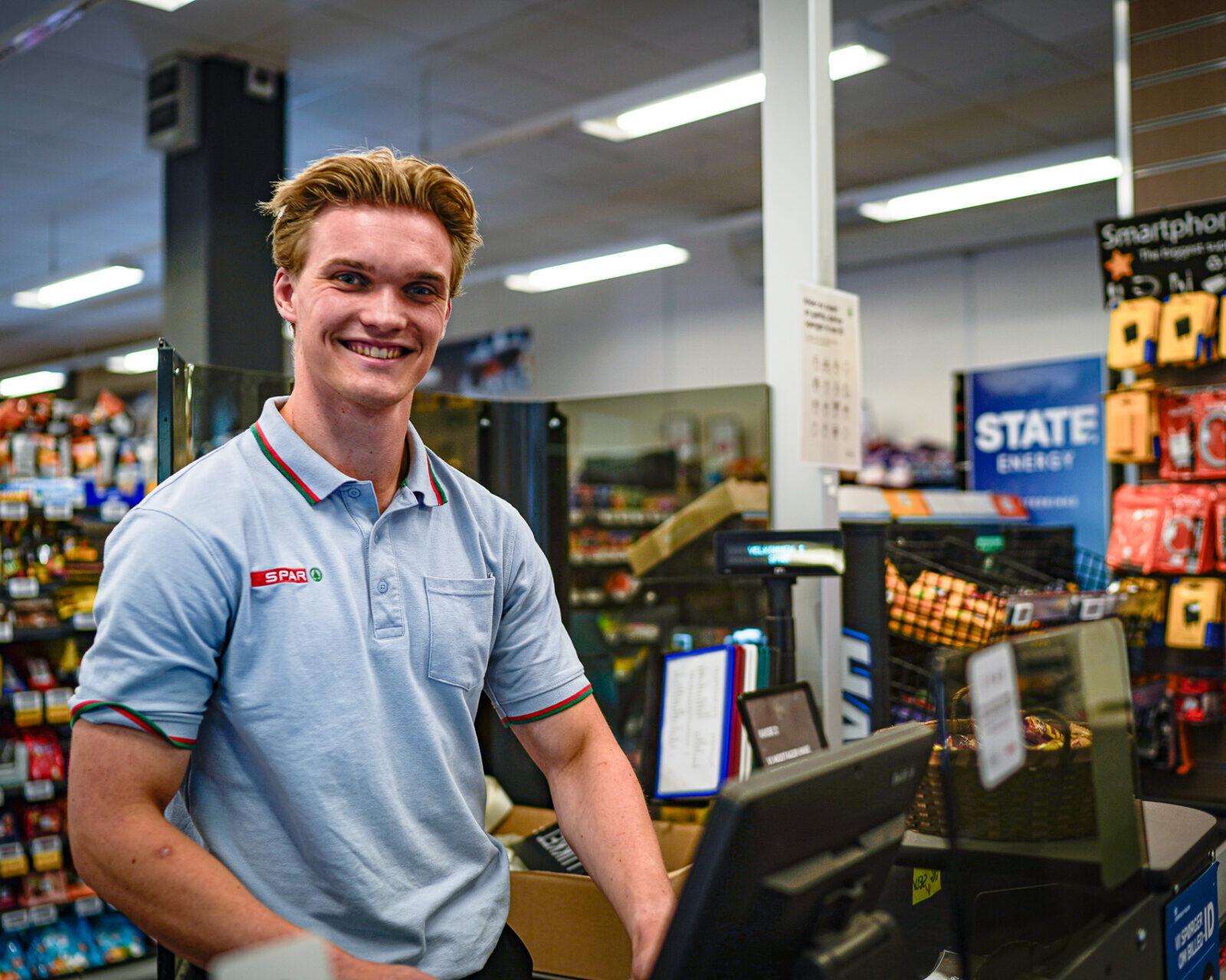 21-årige Magnus Kring har overtaget ansvaret i Spar Skolegade. Foto: Fjodor Pedersen.
