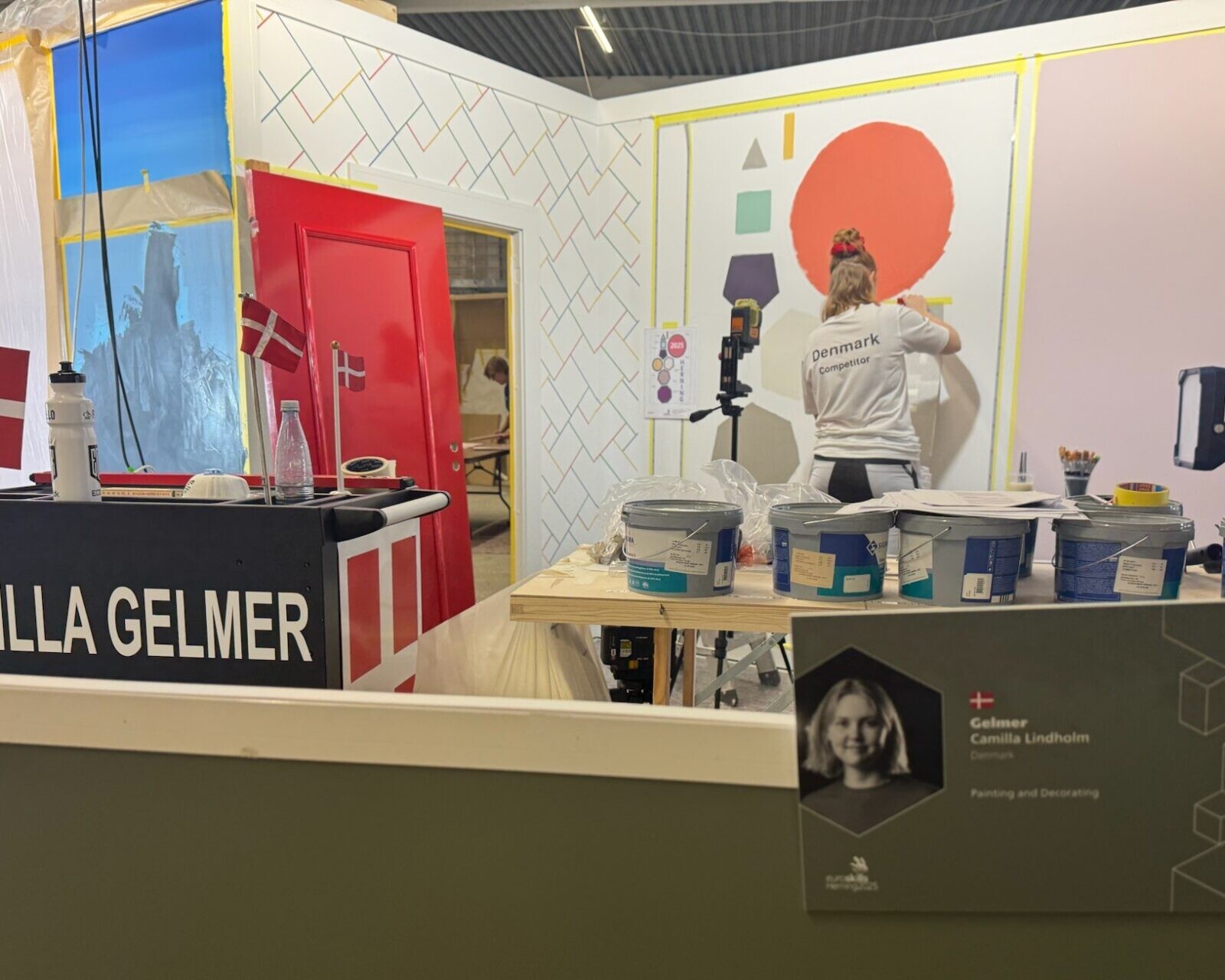 Camilla i sving ved EuroSkills i Herning. Privatfoto.