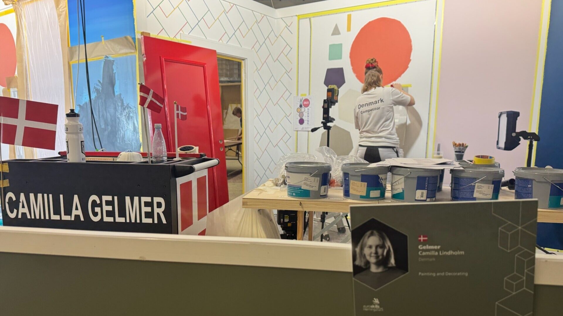 Camilla i sving ved EuroSkills i Herning. Privatfoto.