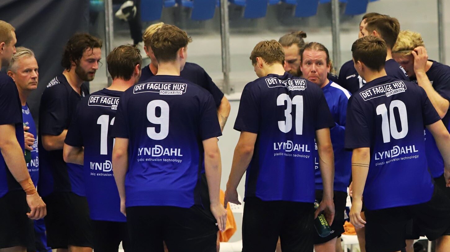 Team Time Out - alvorlig snak. Foto: Johnny Tauman.