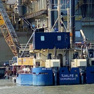 Tjalfe på arbejde langs Doggerkaj. Foto: Johnny Tauman.