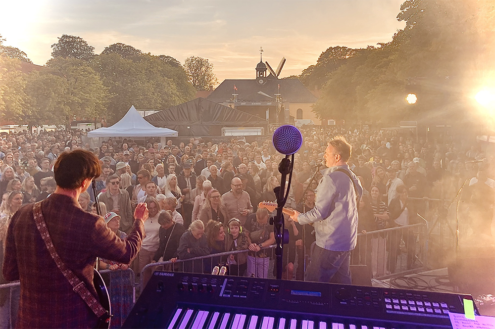 Juncker rundede 50 for få måneder siden. Og med 30 år som aktiv musiker på bagen, er han i dag lige så kompromisløs igen. PR-foto.
