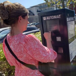 Registrering af parkering i automat i Borgergade. Arkivfoto: Fjodor Pedersen.