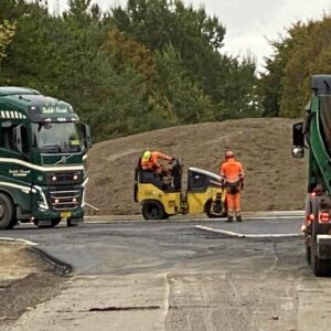 Arkils folk i gang med arbejdet. Foto: Johnny Tauman.