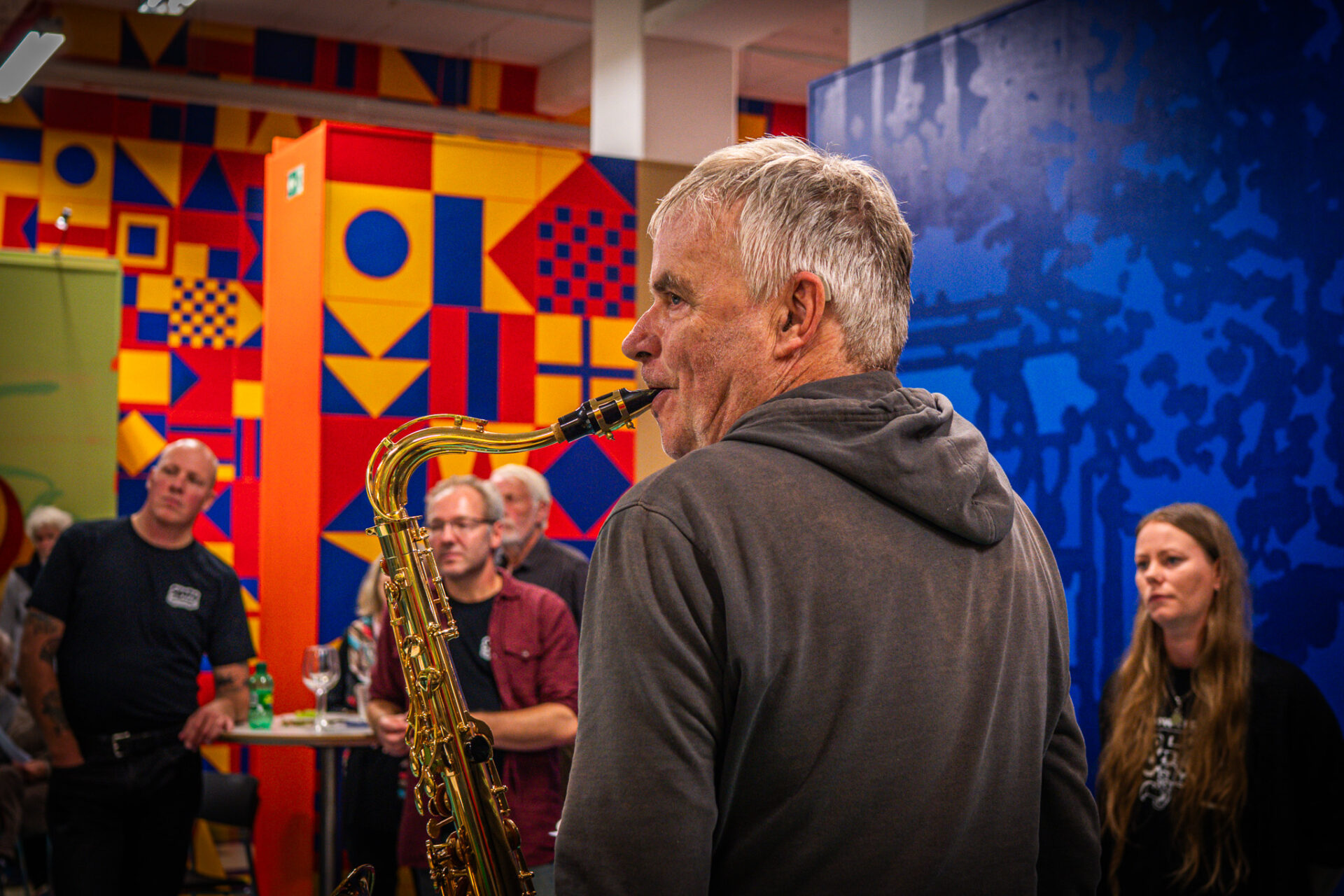 Edvard Korsbæk, Alternativet, havde medbragt sin saxofon. Foto: Fjodor Pedersen.