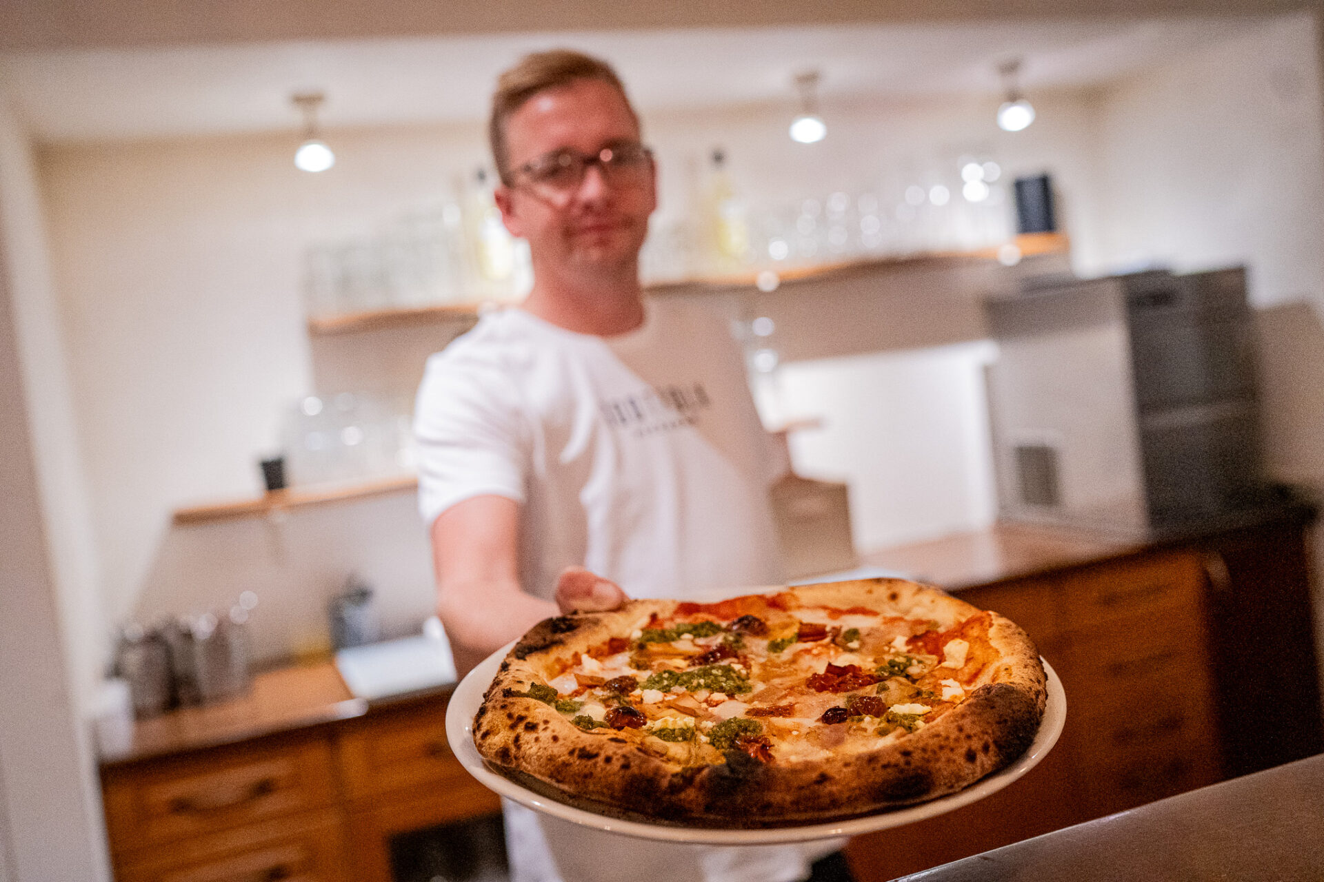Godtfolk Pizzabar baserer deres pizzaer på surdejsbund og autentiske råvarer. Foto: Fjodor Pedersen.
