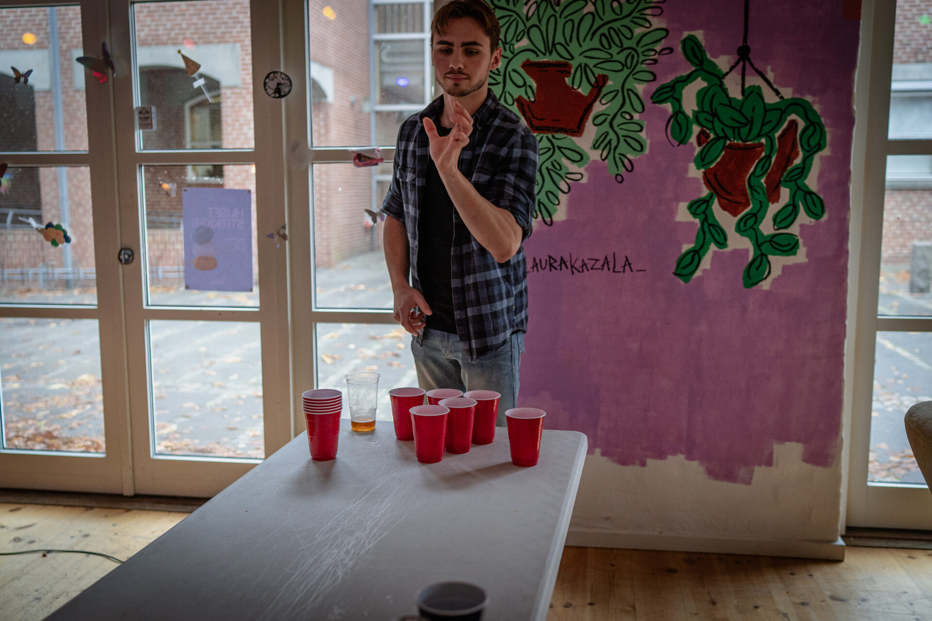 Beer-pong er som regel en populær aktivitet ved sociale sammenkomster. Foto: Fjodor Pedersen.