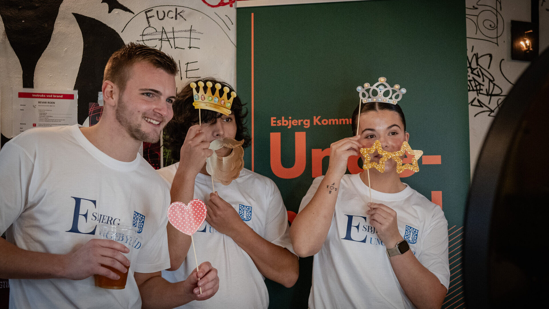 Malthe Bjerregaard, fungerende formand for Ungebyrådet tager en sjov selfie med