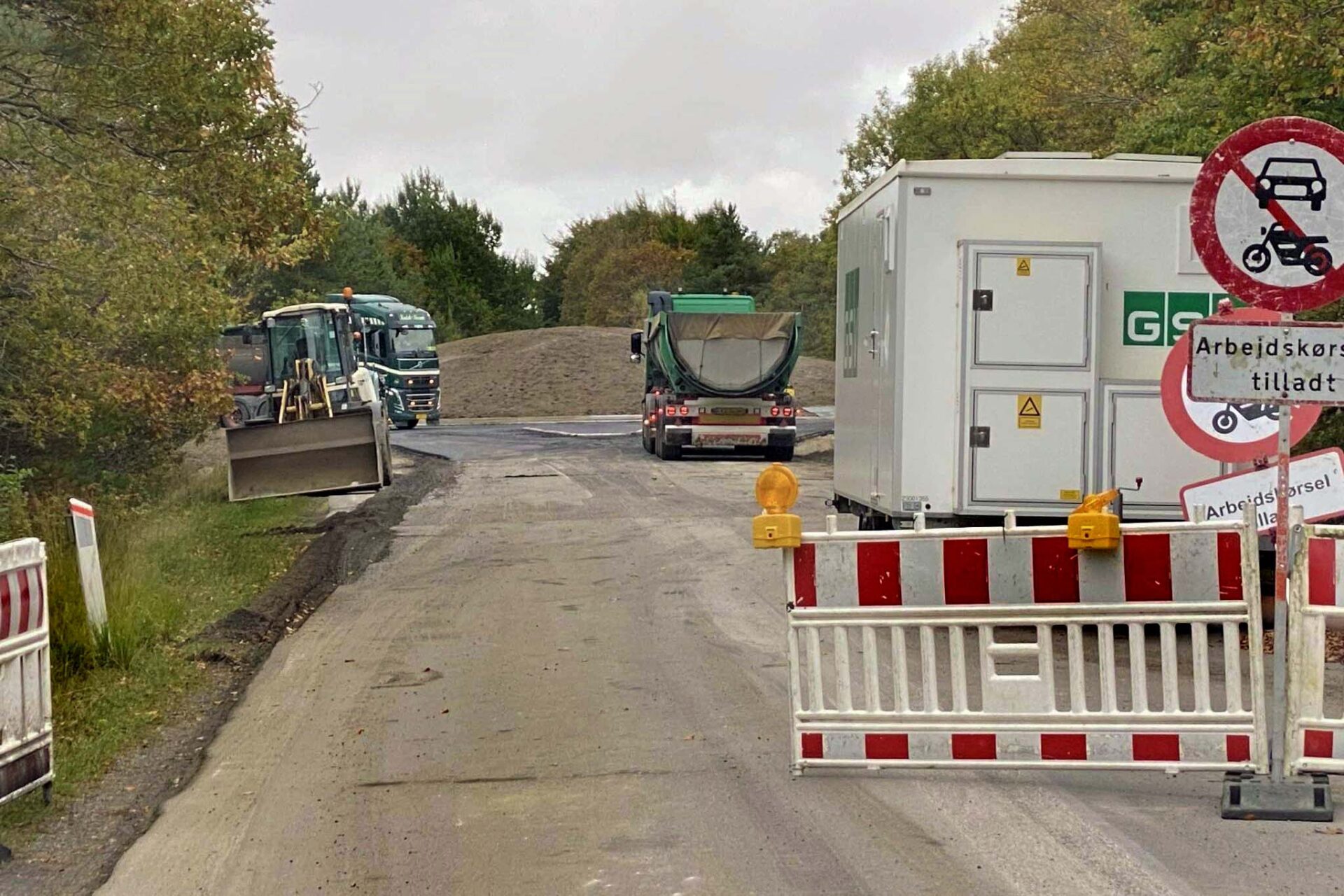 Fra Hjerting Landevej - set fra nordsiden - adgang fra Kokspangvej. Foto: Johnny Tauman.