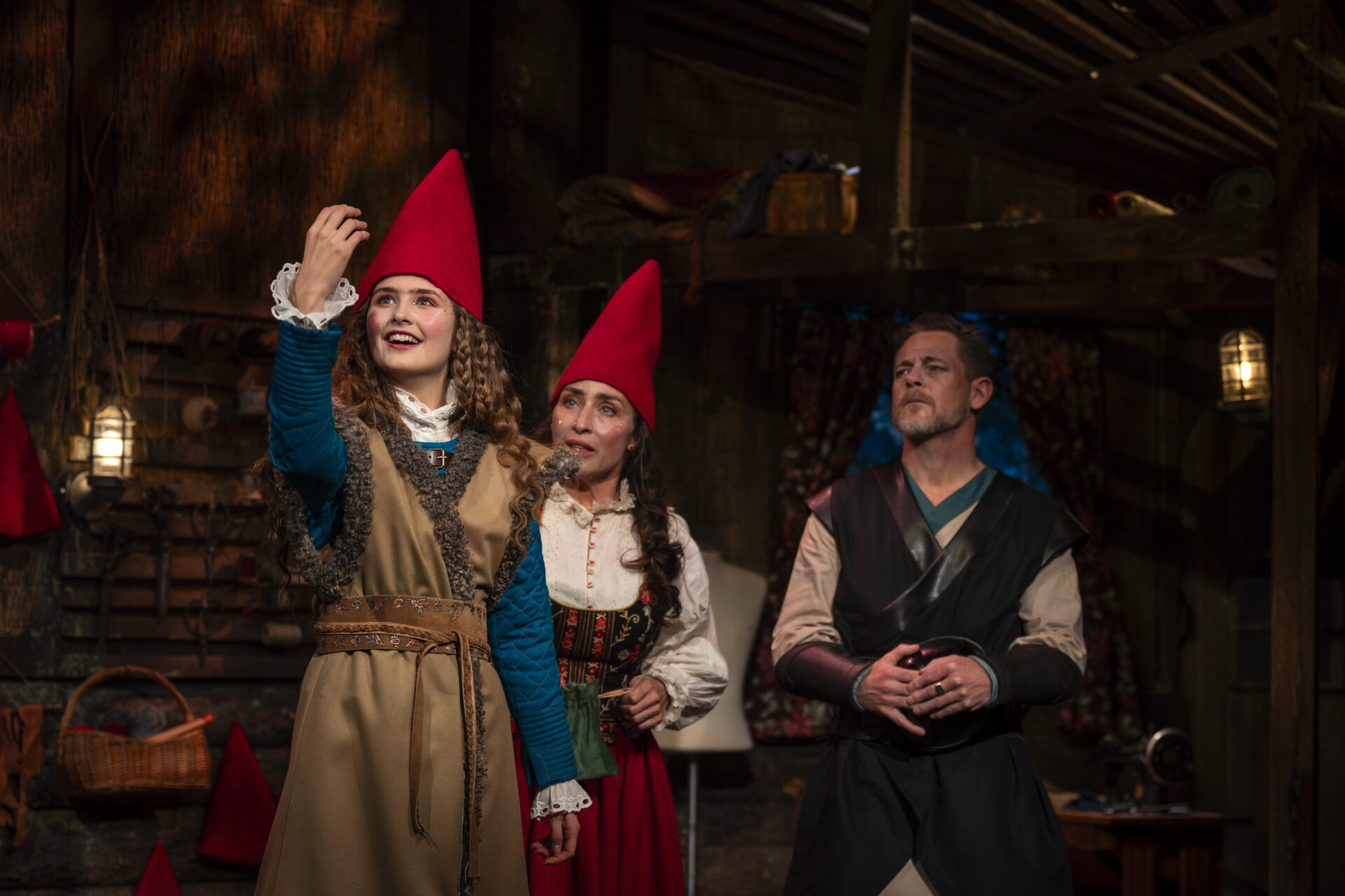 Den stjernespækkede forestilling føres an af Trine Marie Wisborg i rollen som Tinka. Foto: Live Nation/Morten Rygaard.