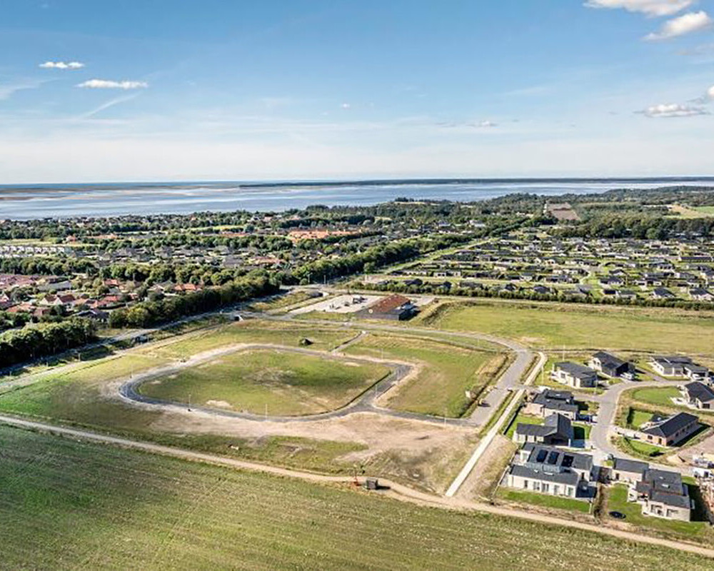 Fristen for at byde på en af de 20 nye byggegrunde i det attraktive boligområde Breinholtparken i Hjerting nærmer sig.