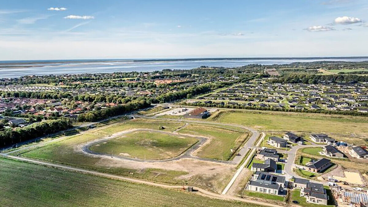 Fristen for at byde på en af de 20 nye byggegrunde i det attraktive boligområde Breinholtparken i Hjerting nærmer sig.