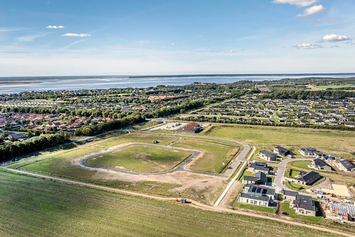 Fristen for at byde på en af de 20 nye byggegrunde i det attraktive boligområde Breinholtparken i Hjerting nærmer sig.