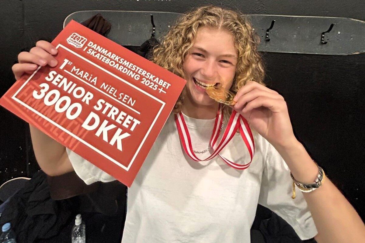 Maria Nielsen på 18 år fra Esbjerg som danmarksmester i streetskateboarding 2025. Konkurrencen blev afholdt på Terminalen lørdag den 25. oktober i Herning. Foto Janik Steffensen.
