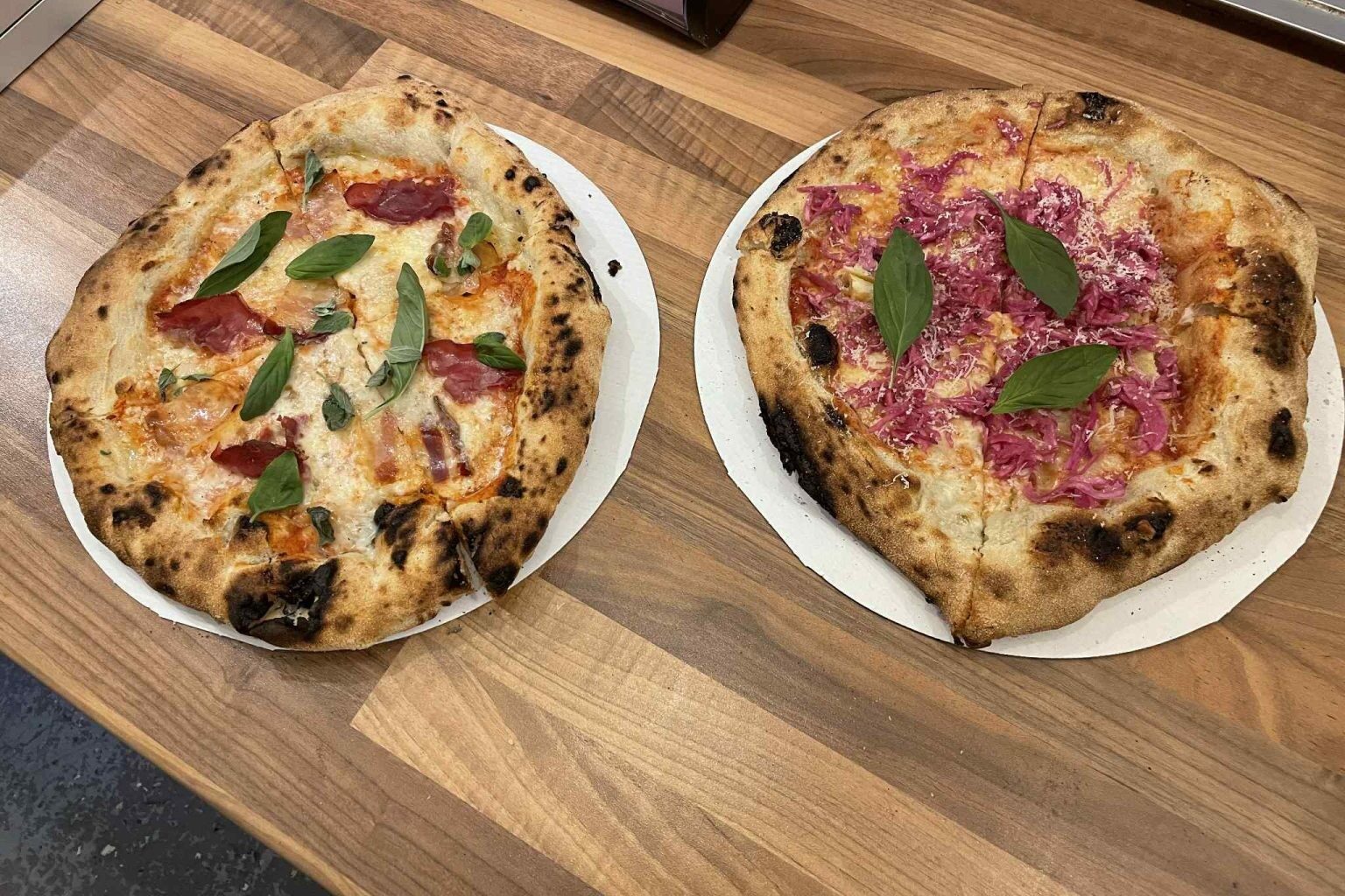 Der er 12 varianter på kortet hos Godtfolk Pizzabar. PR-foto.