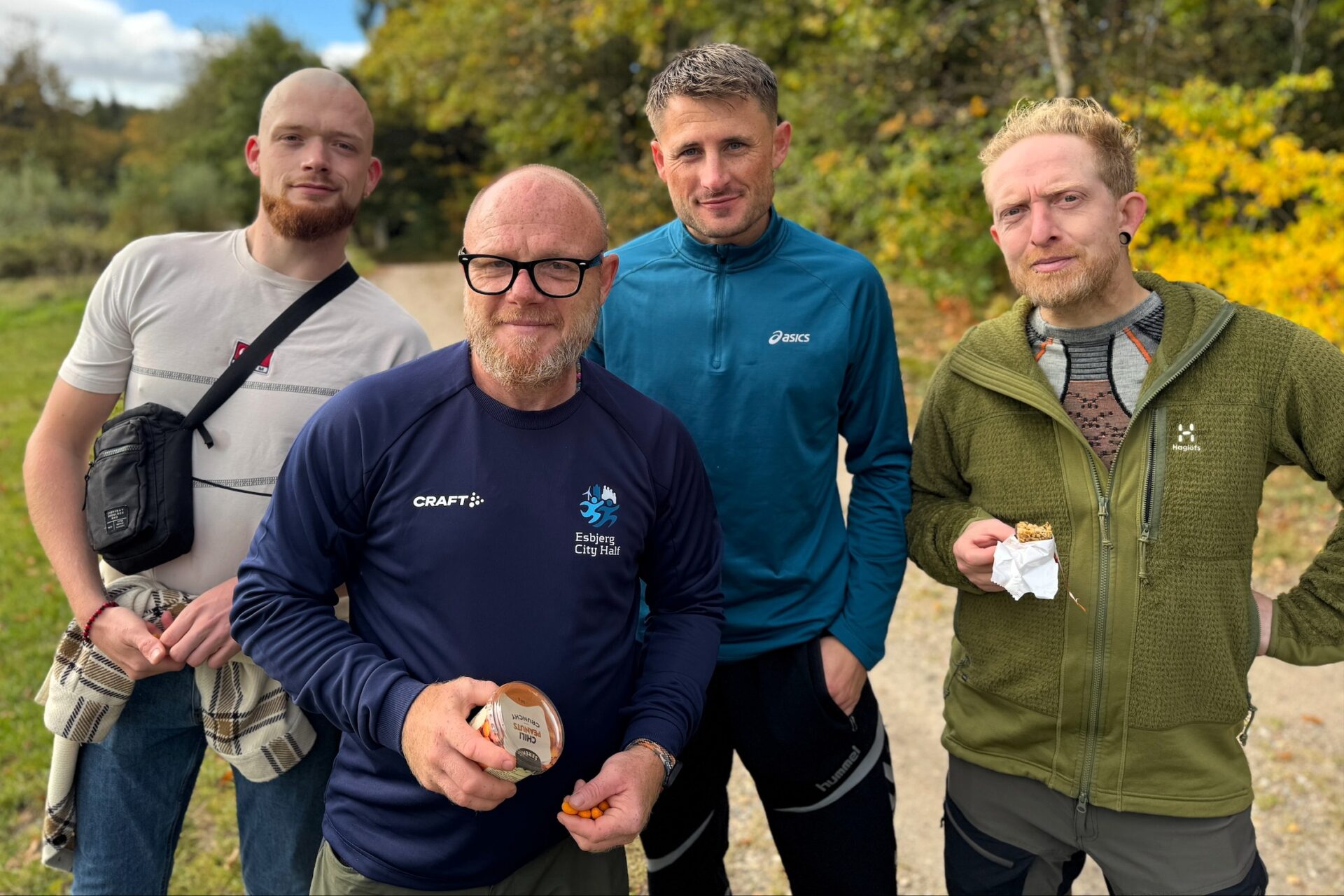 Træning, fællesskab og energi: Recovery Bulls samler kræfter og mod til den kommende tur mod toppen af Afrika. Privatfoto.